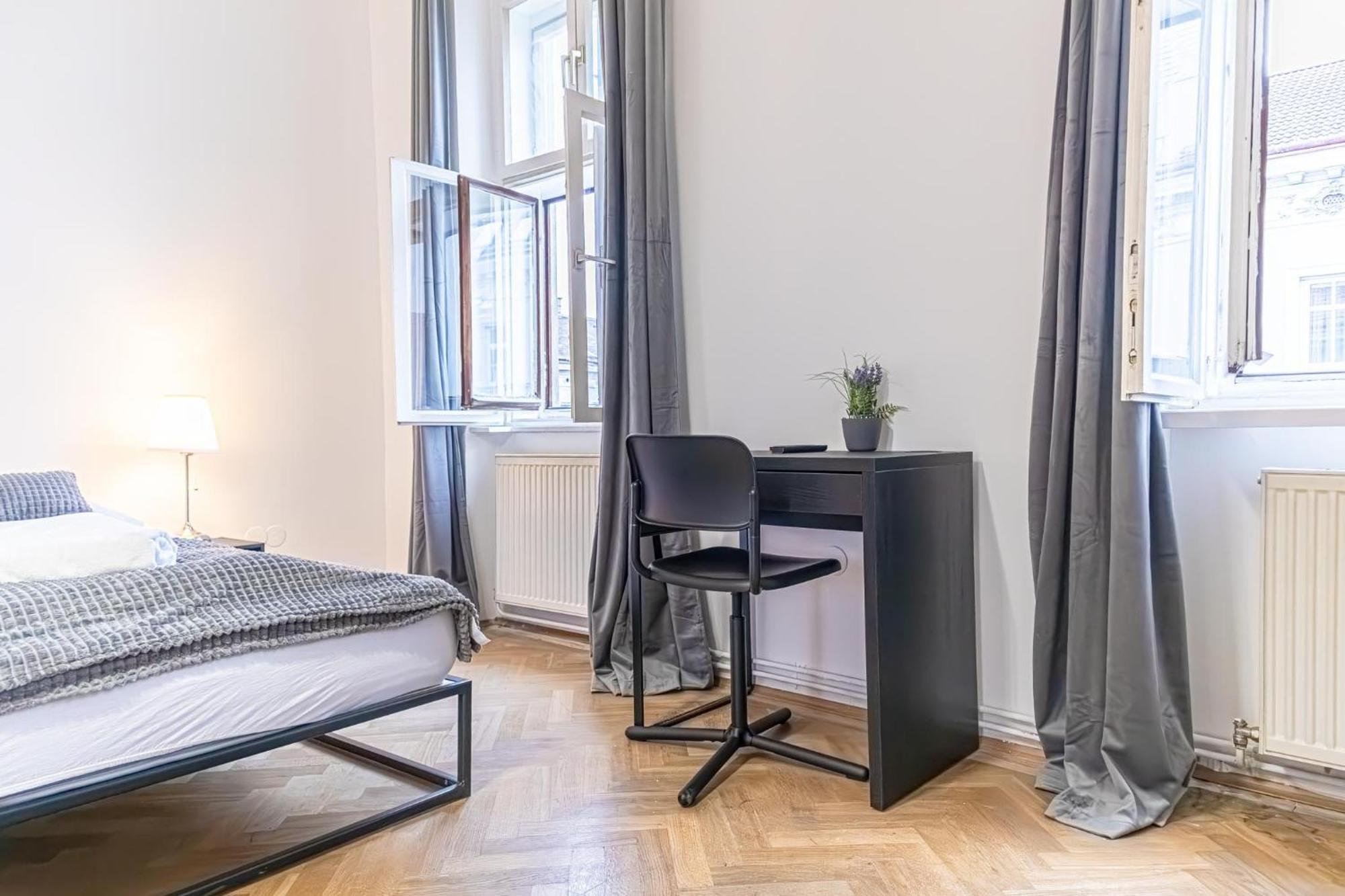 Spacious 2Br Apt -Near Wiener Stadthalle Burggassewiener Well Located 외부 사진