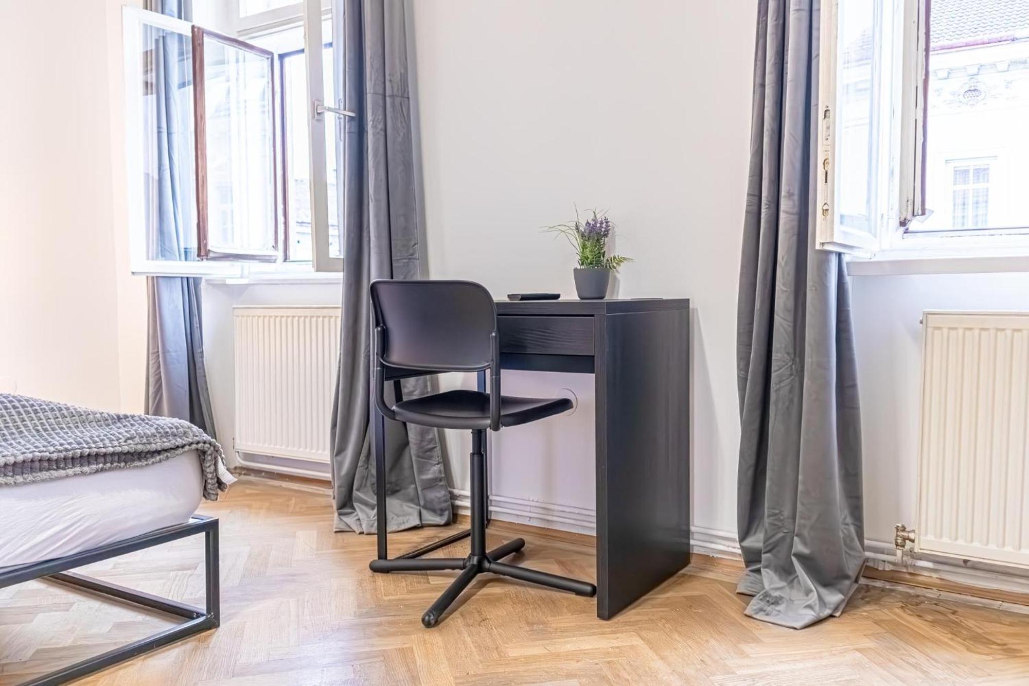 Spacious 2Br Apt -Near Wiener Stadthalle Burggassewiener Well Located 외부 사진