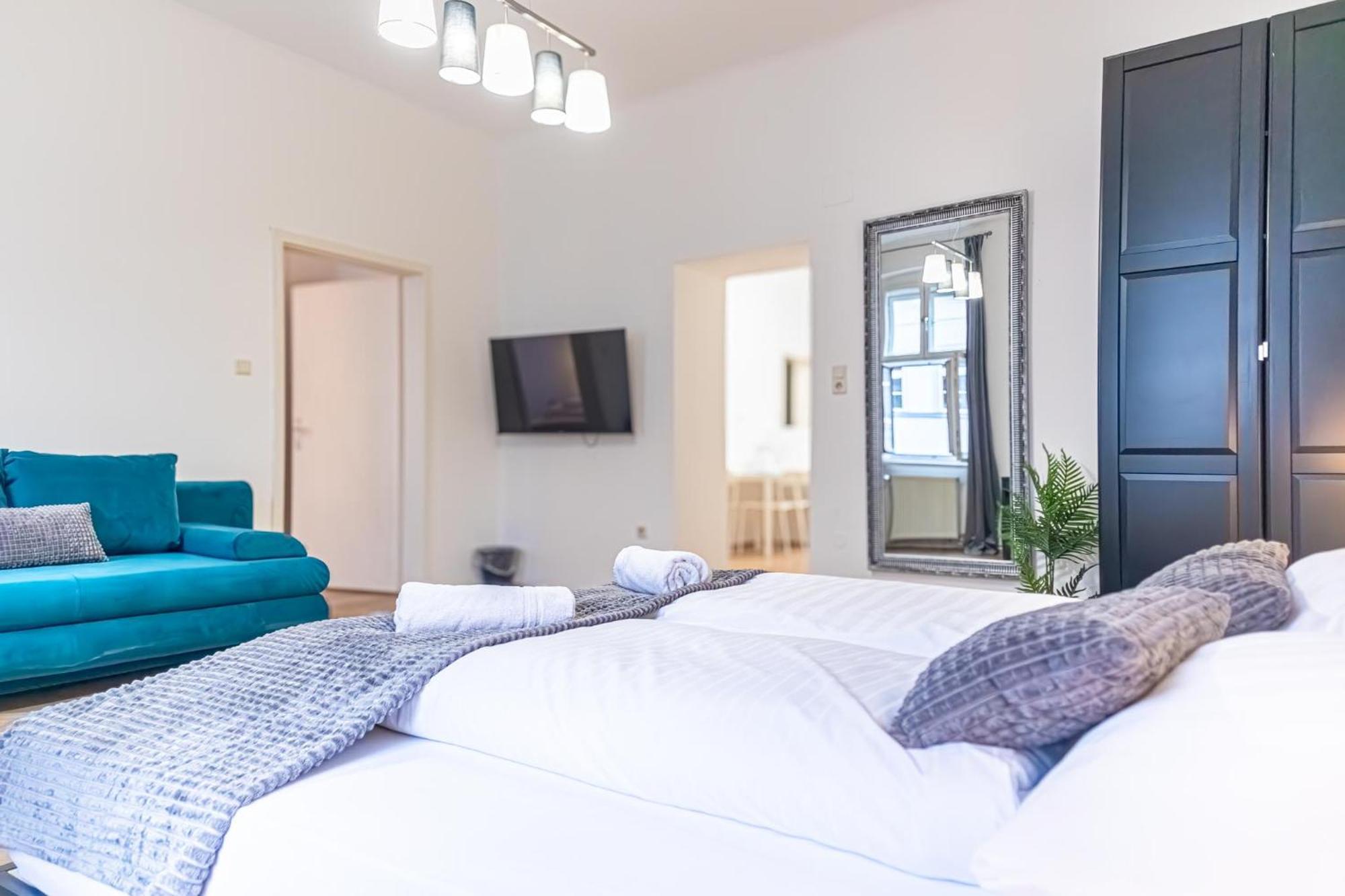 Spacious 2Br Apt -Near Wiener Stadthalle Burggassewiener Well Located 외부 사진