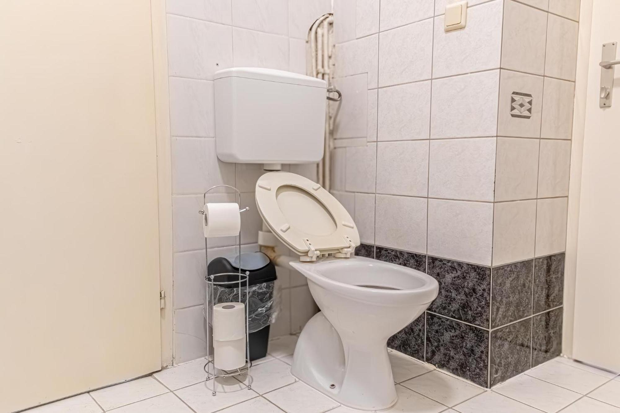 Spacious 2Br Apt -Near Wiener Stadthalle Burggassewiener Well Located 외부 사진