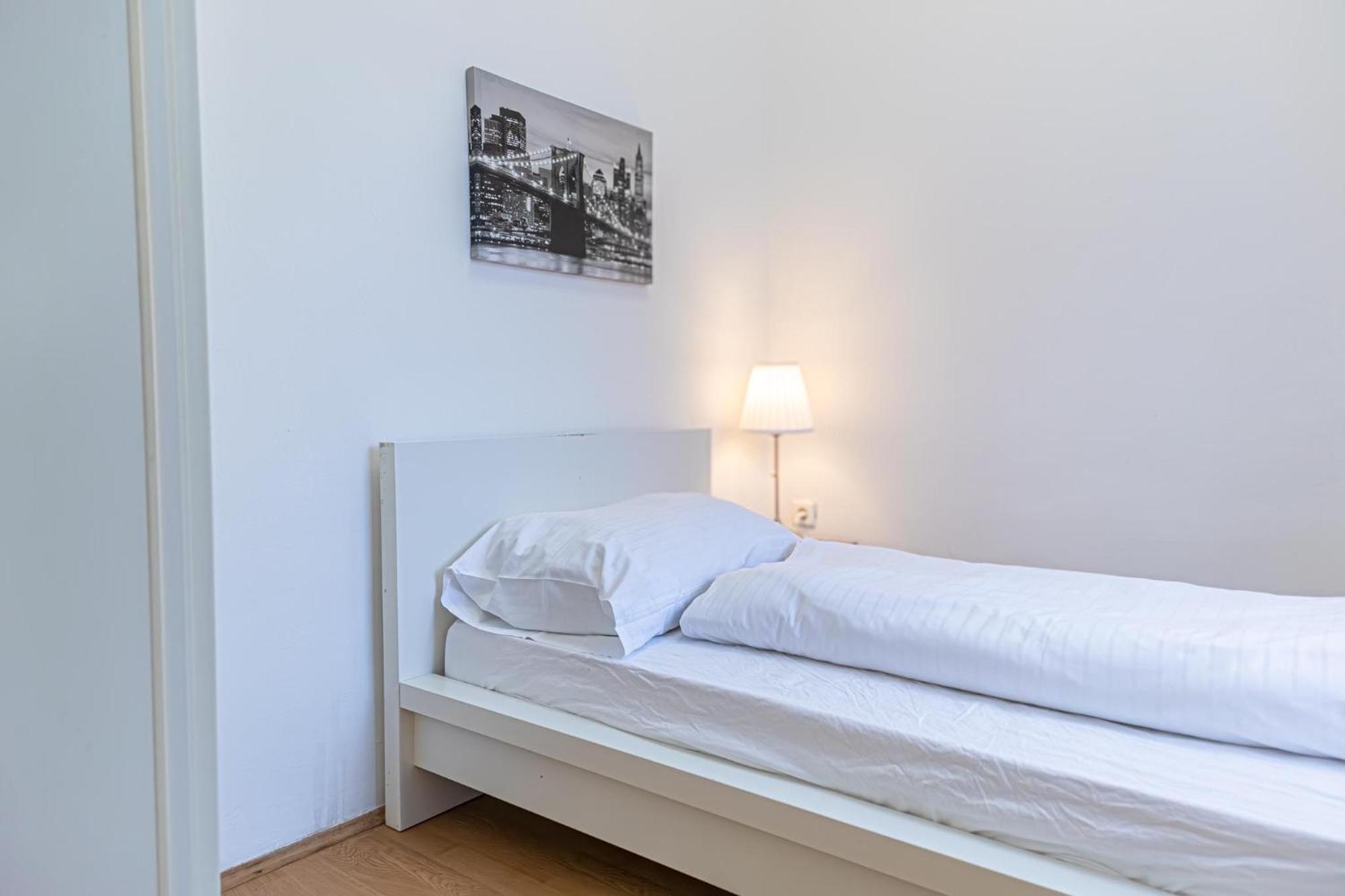 Spacious 2Br Apt -Near Wiener Stadthalle Burggassewiener Well Located 외부 사진
